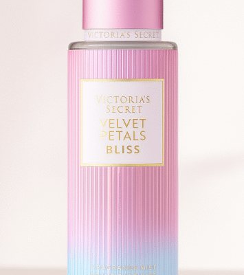 Victoria's Secret Splash - Body Mist  Velvet Petals Bliss